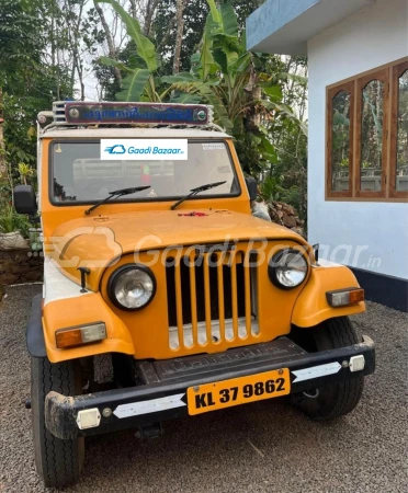 MAHINDRA Bolero Pik-Up