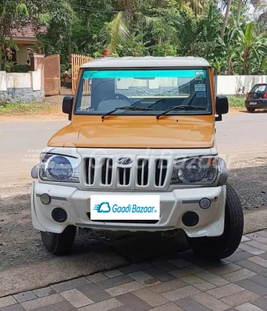 MAHINDRA Bolero Pik-Up