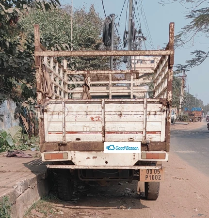 MAHINDRA BOLERO