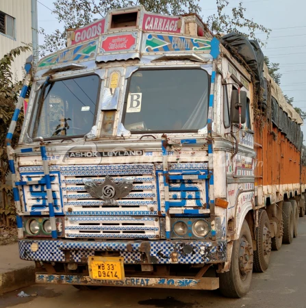 ASHOK LEYLAND 3718