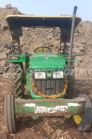 John Deere 3028 EN