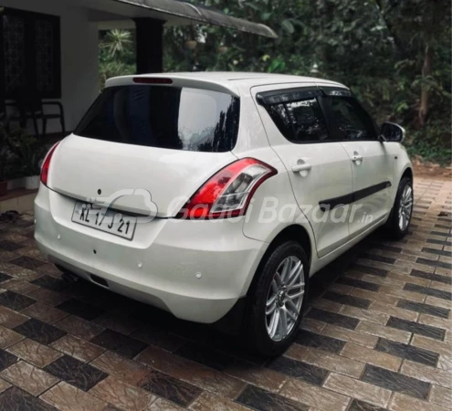 MARUTI SUZUKI SWIFT