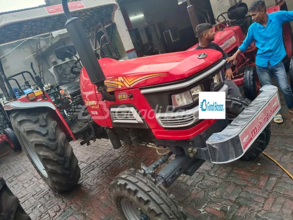 MAHINDRA Arjun 555 Di