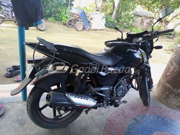 Used Bajaj Pulsar 125 Black And Accent BS VI bikes for Sale in Salem Second Hand Pulsar 125 Petrol Car in Salem for Sale