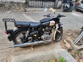 Royal Enfield Classic 500