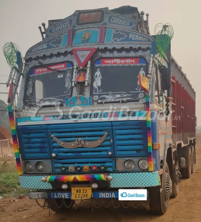 ASHOK LEYLAND 3118 HD