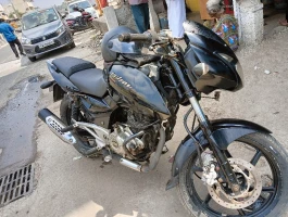 Bajaj Pulsar 180F