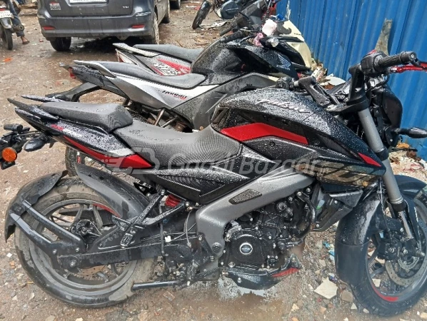 Used Bajaj Pulsar NS200 Double Disc BS VI bikes for Sale in Thane Second Hand Pulsar NS200 Petrol Car in Thane for Sale