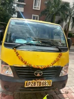 TATA MOTORS Magic Express-School Bus