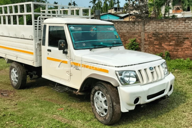 MAHINDRA BOLERO