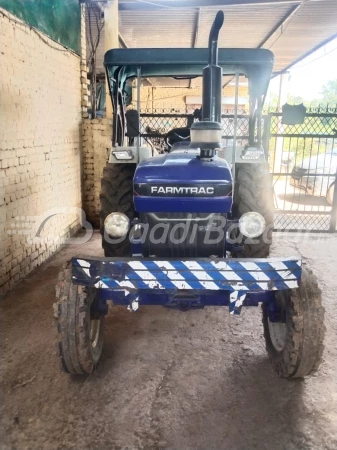 Escorts Farmtrac 6055 Classic