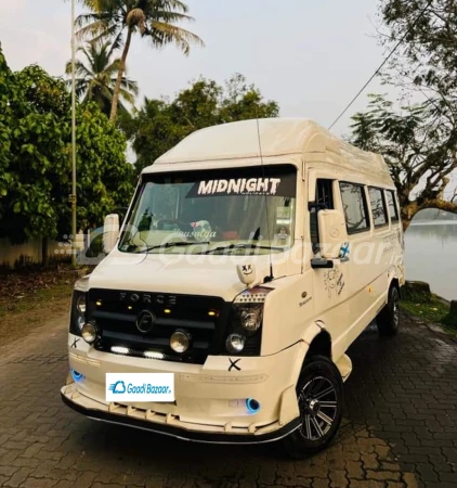 FORCE MOTORS TRAVELLER