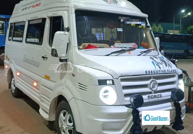 FORCE MOTORS TRAVELLER