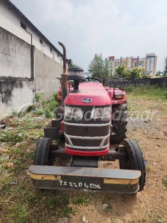 MAHINDRA Yuvo 575 Di SP