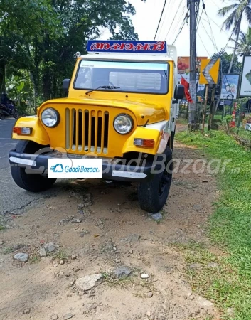 MAHINDRA Bolero Maxitruck Plus