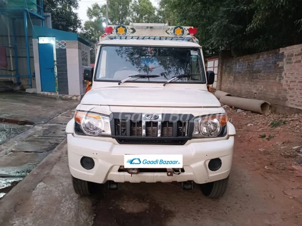 MAHINDRA Bolero Pik-Up