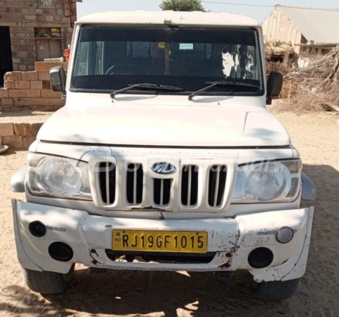 MAHINDRA Bolero Camper