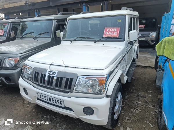 MAHINDRA Bolero Power+