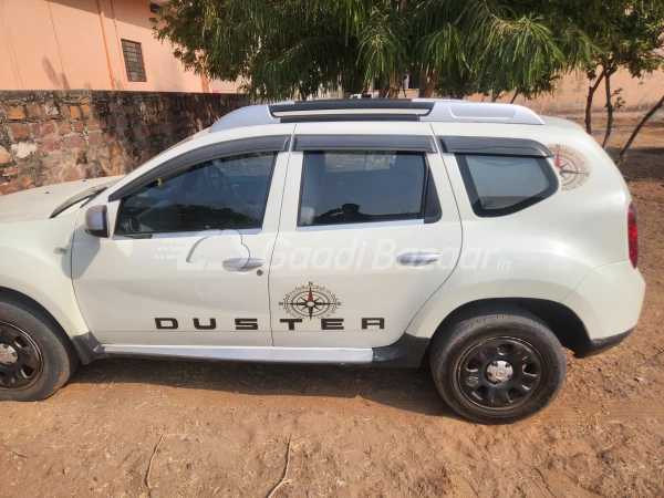 RENAULT DUSTER