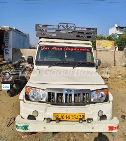 MAHINDRA Bolero Pik-Up