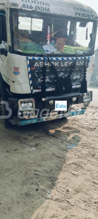 ASHOK LEYLAND 3718