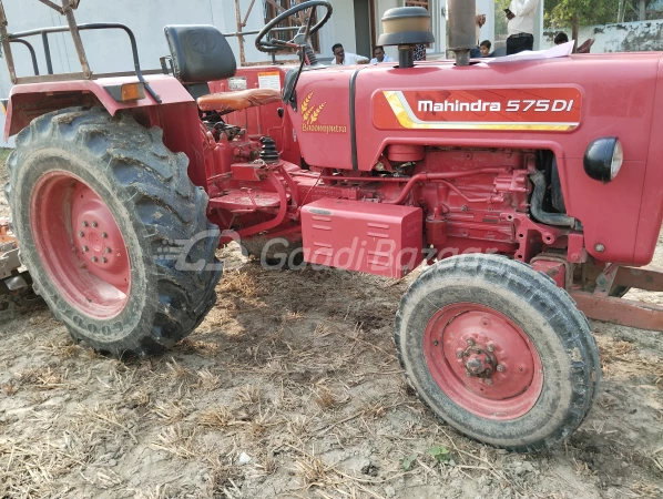 MAHINDRA 575 Di