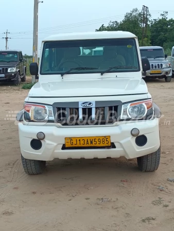 MAHINDRA Bolero Camper