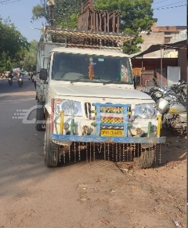 MAHINDRA Bolero Pik-Up