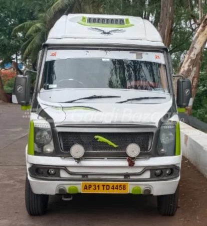 FORCE MOTORS TRAVELLER MINIBUS 3350 MM WB