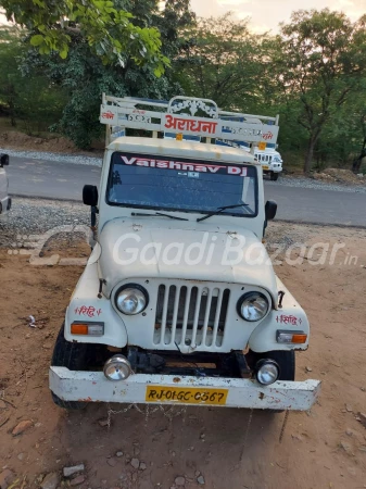 MAHINDRA Bolero Pik-Up