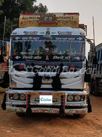 ASHOK LEYLAND U 3718