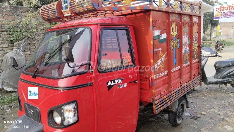 MAHINDRA Champion Load