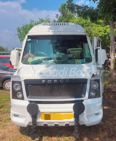 FORCE MOTORS TRAVELLER T1