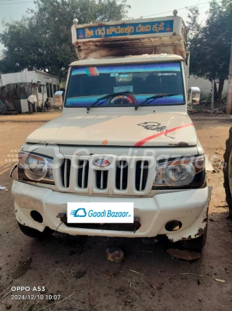 MAHINDRA Bolero Pik-Up