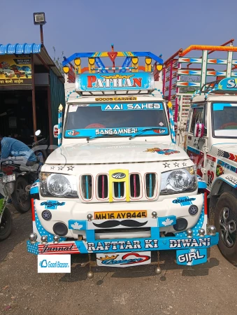 MAHINDRA Bolero Pik-Up