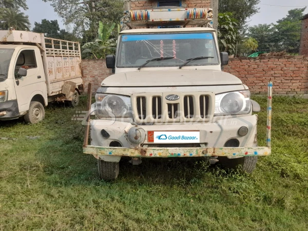 MAHINDRA Bolero Pik-Up