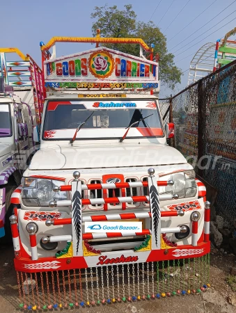 MAHINDRA Bolero Maxitruck Plus