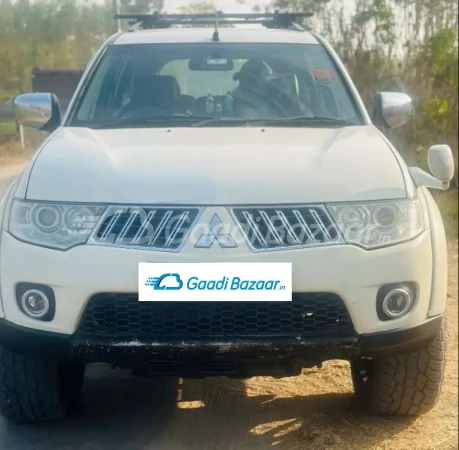 MISTUBISHI MOTORS LTD Pajero