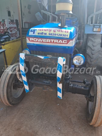 Escorts Powertrac 439 Plus