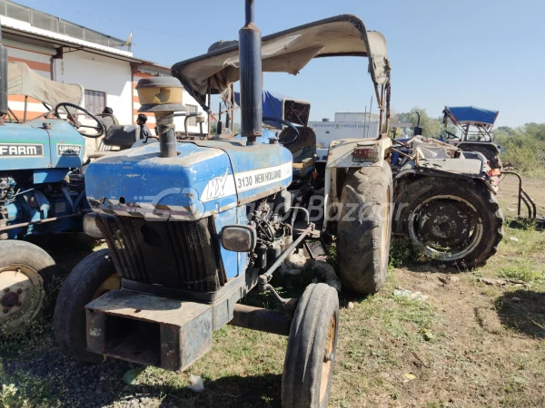 New Holland 3030