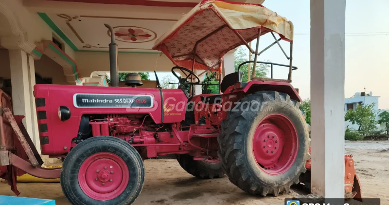 MAHINDRA 585 Di Xp Plus