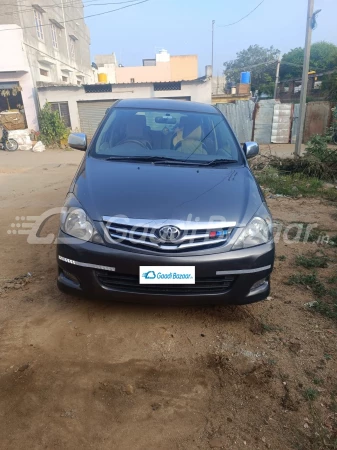 TOYOTA INNOVA