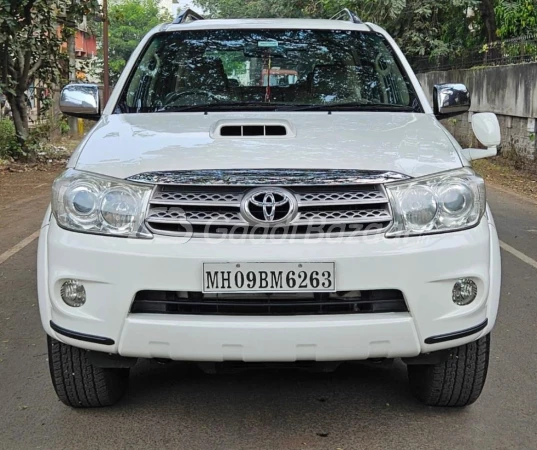 TOYOTA FORTUNER