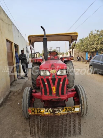 MAHINDRA 575 Di