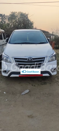 TOYOTA INNOVA