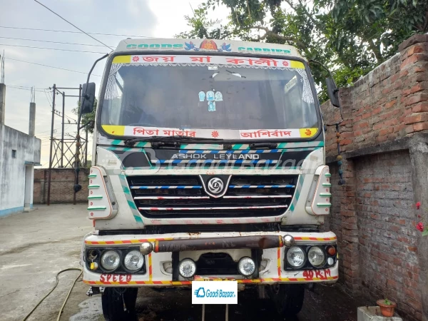 ASHOK LEYLAND 2518