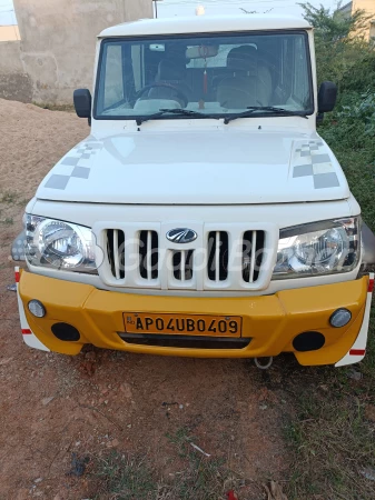 MAHINDRA Bolero Camper