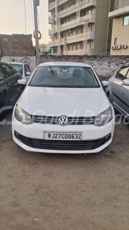 VOLKSWAGEN Vento [2012-2014]