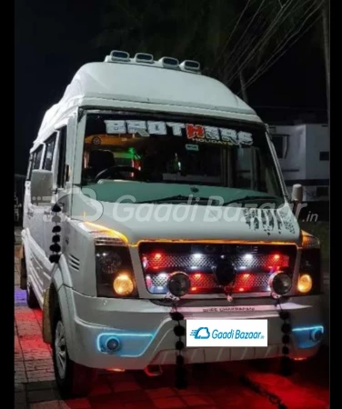 FORCE MOTORS TRAVELLER