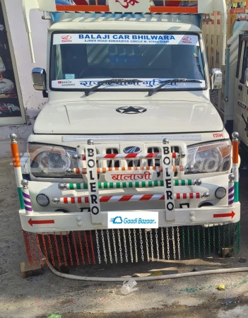 MAHINDRA BOLERO